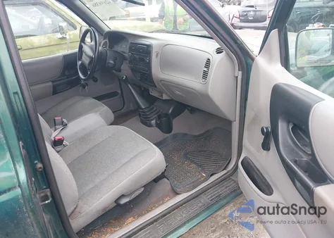 2000 Ford Ranger Xl/Xlt z USA, uszkodzony, nr VIN 1FTZR15V8YPA47982